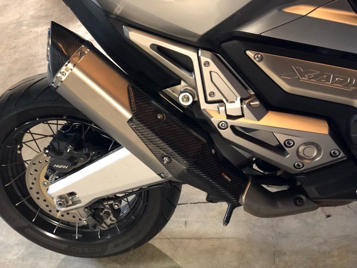 why plug motorcycle exhaust